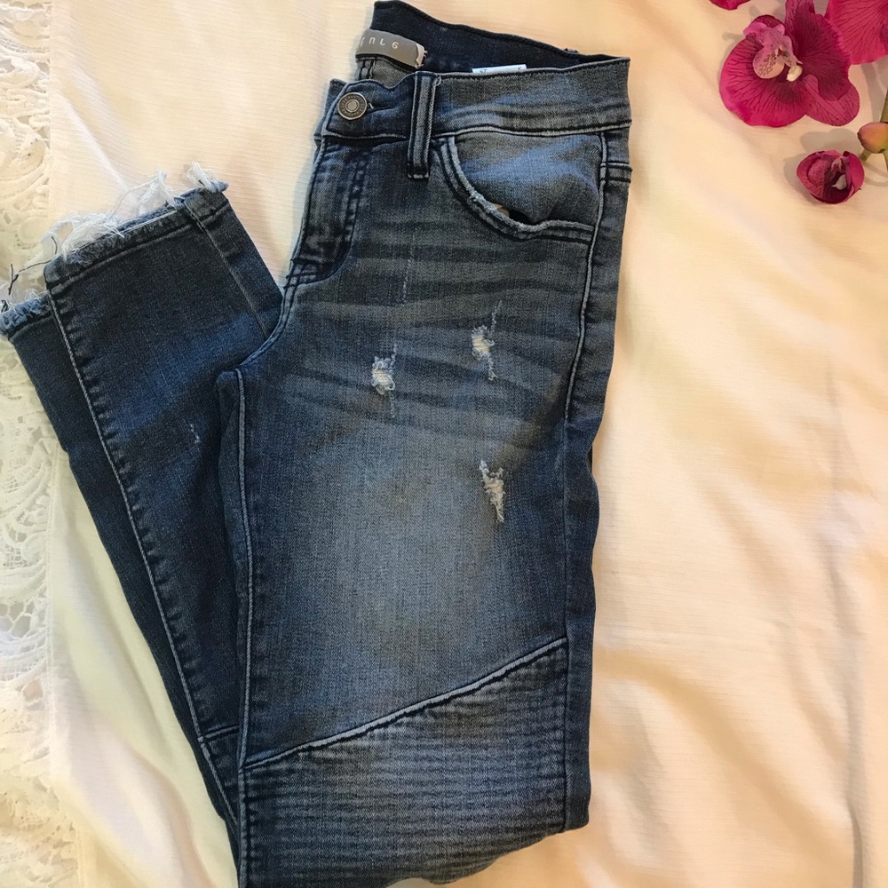 Ripped Denim Jeans (low rise)